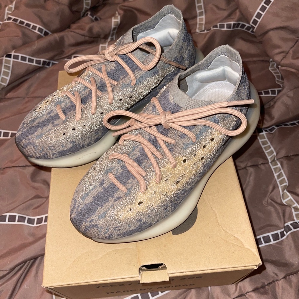 Yeezy 380 sz6